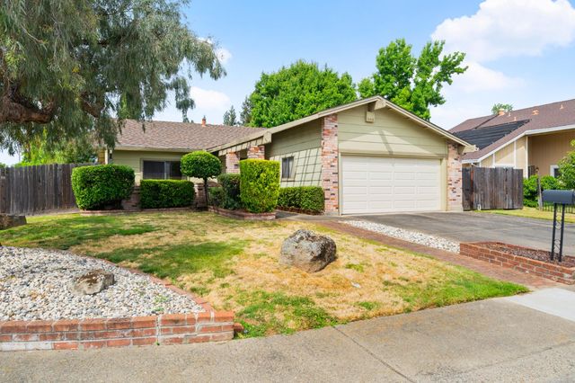 6930 Cobblestone Way, Citrus Heights, CA 95621