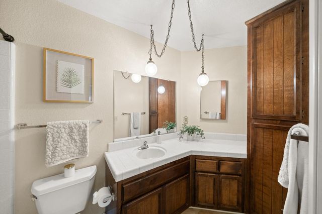 6930 Cobblestone Way, Citrus Heights, CA 95621