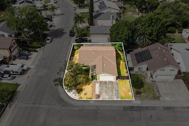 6930 Cobblestone Way, Citrus Heights, CA 95621