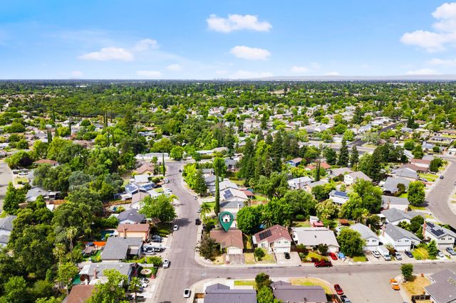 6930 Cobblestone Way, Citrus Heights, CA 95621