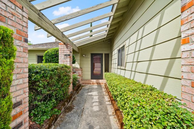 6930 Cobblestone Way, Citrus Heights, CA 95621
