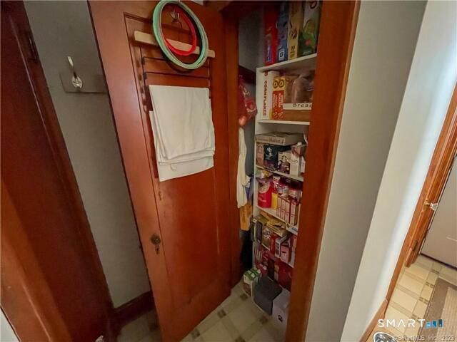 16 Meriden Avenue, Meriden, CT 06451