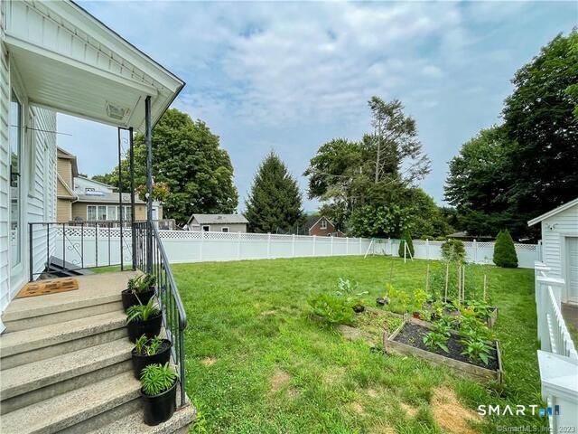 16 Meriden Avenue, Meriden, CT 06451