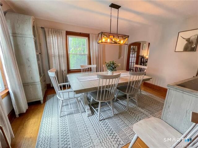 16 Meriden Avenue, Meriden, CT 06451