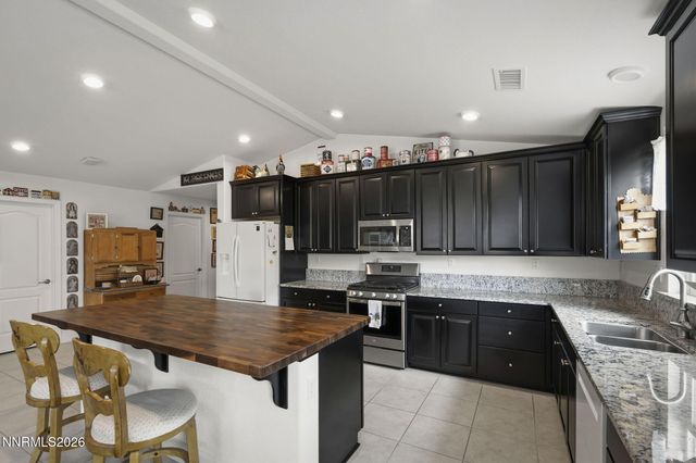 2095 Lanstar Drive, Sparks, NV 89441