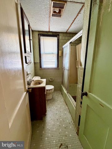 6521 RIDGE RD, Baltimore, MD 21237