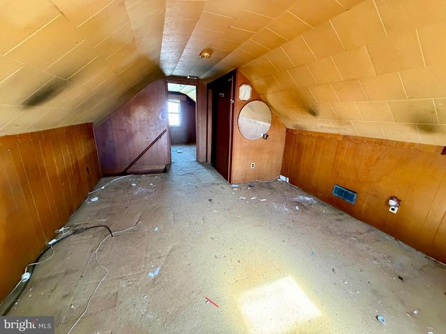 6521 RIDGE RD, Baltimore, MD 21237