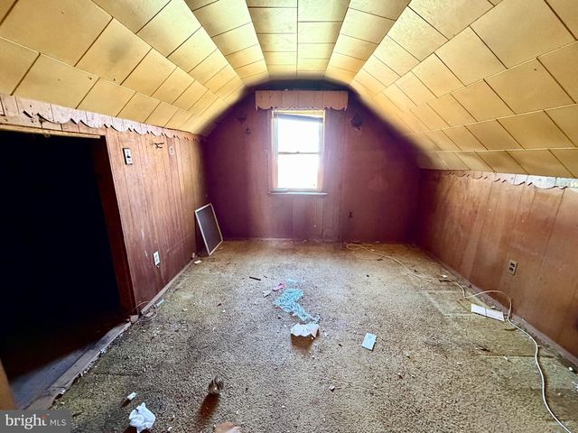 6521 RIDGE RD, Baltimore, MD 21237