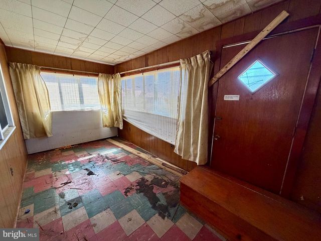 6521 RIDGE RD, Baltimore, MD 21237