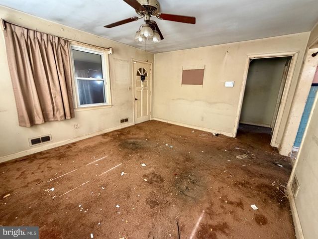 6521 RIDGE RD, Baltimore, MD 21237