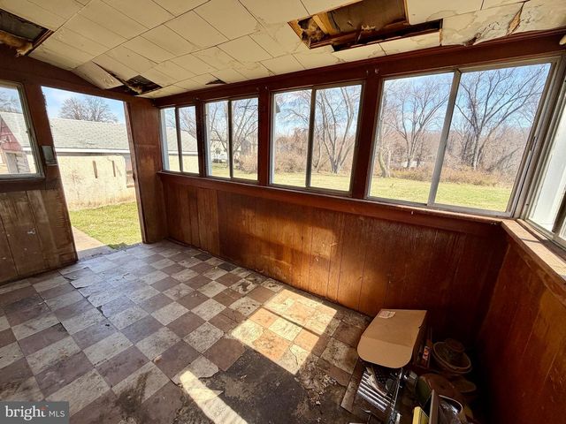 6521 RIDGE RD, Baltimore, MD 21237