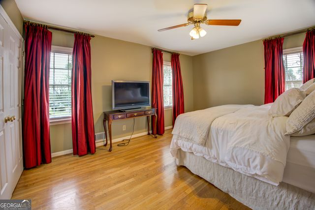 770 Shipp Circle NW, Conyers, GA 30012