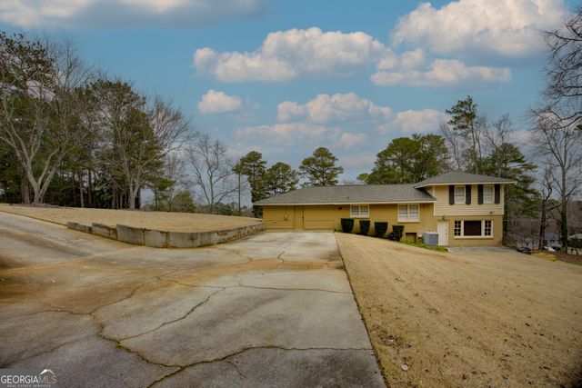 770 Shipp Circle NW, Conyers, GA 30012