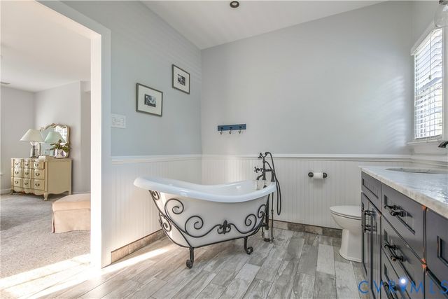 12407 Avon Lake Cir, Midlothian, VA 23114