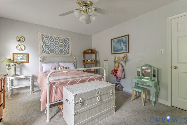 12407 Avon Lake Cir, Midlothian, VA 23114