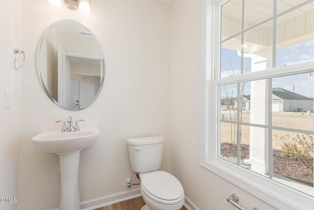 32 Littlefield Lane, La Grange, NC 28551