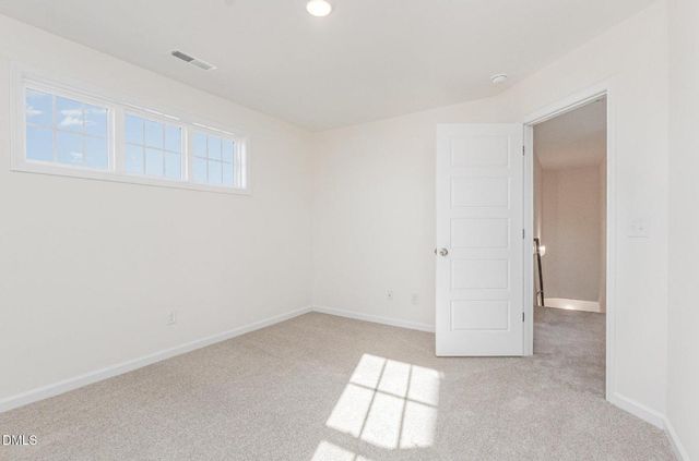 32 Littlefield Lane, La Grange, NC 28551