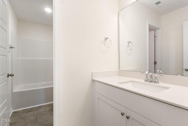 32 Littlefield Lane, La Grange, NC 28551