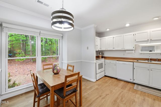 500 Woodcroft Parkway 8a, Durham, NC 27713