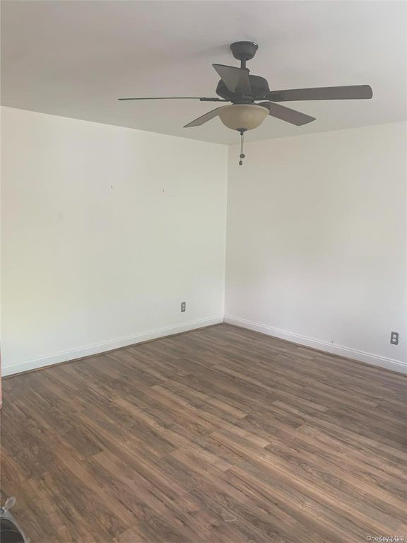 37 W Shore Road, Huntington, NY 11743 — photo 2