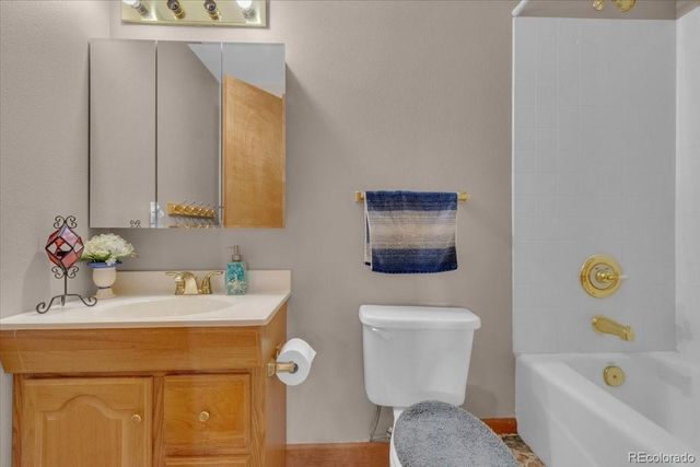 15406 E Dorado Avenue, Centennial, CO 80015