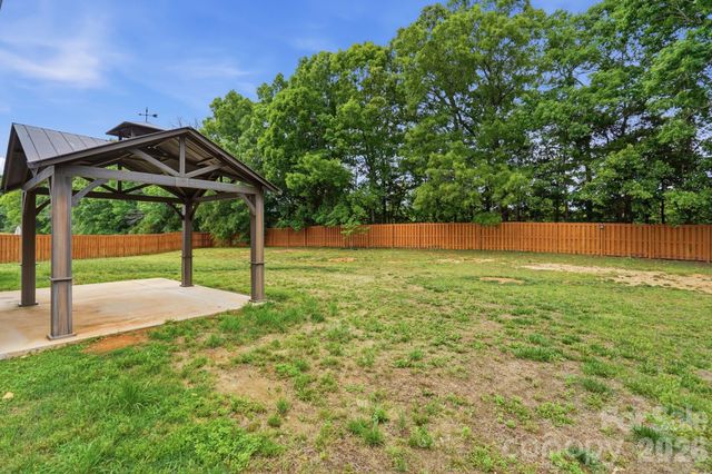 1006 Brooksland Place, Waxhaw, NC 28173