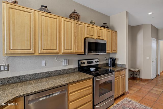 14028 N EDGEWORTH Drive A, Fountain Hills, AZ 85268