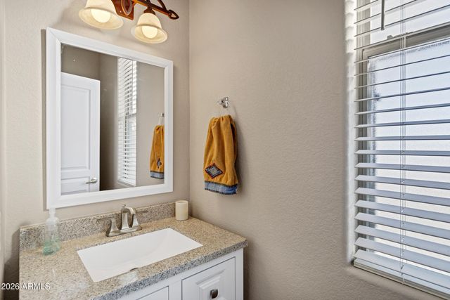 14028 N EDGEWORTH Drive A, Fountain Hills, AZ 85268