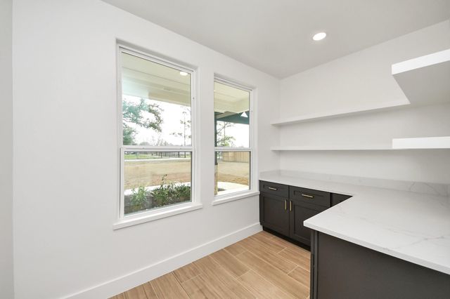 5811 County Road 675b, Rosharon, TX 77583