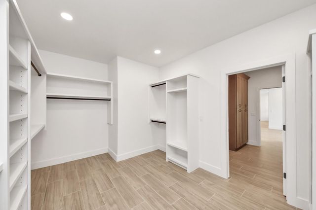 5811 County Road 675b, Rosharon, TX 77583