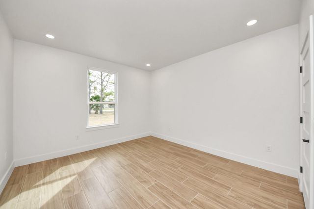 5811 County Road 675b, Rosharon, TX 77583