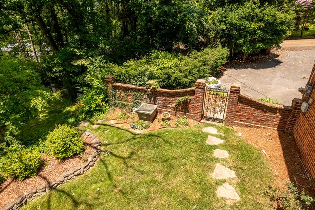 1008 Fort Stephenson Terrace, Lookout Mountain, TN 37350