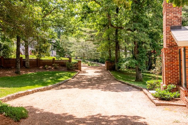 1008 Fort Stephenson Terrace, Lookout Mountain, TN 37350