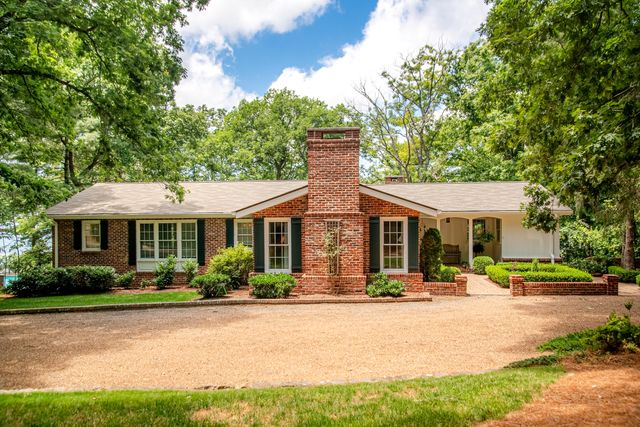 1008 Fort Stephenson Terrace, Lookout Mountain, TN 37350