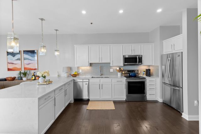 825 N 4th Street, 410, Columbus, OH 43215