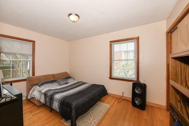 2426 5th AVENUE, South Milwaukee, WI 53172