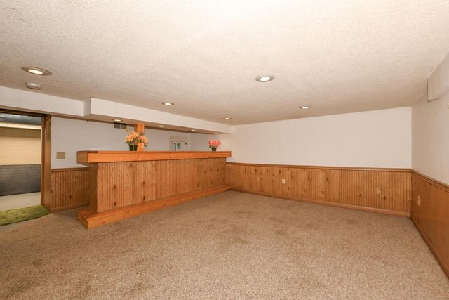 2426 5th AVENUE, South Milwaukee, WI 53172