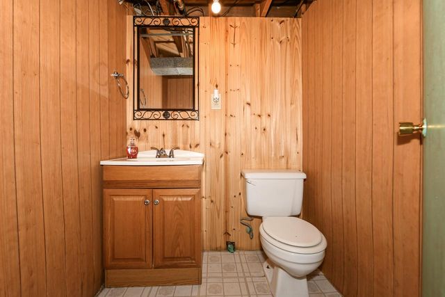 2426 5th AVENUE, South Milwaukee, WI 53172