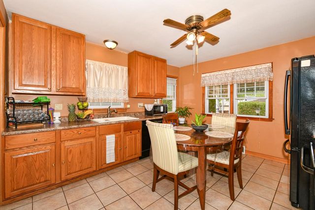 2426 5th AVENUE, South Milwaukee, WI 53172