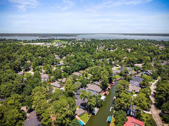 12410 Browning Drive, Montgomery, TX 77356