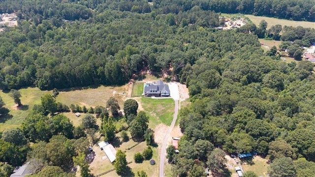 1380 Cronic Town Road, Auburn, GA 30011