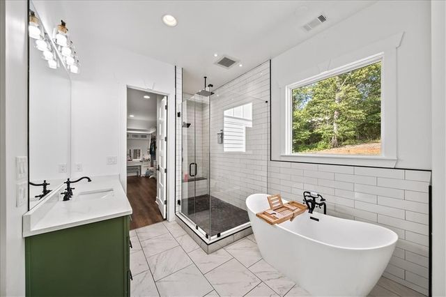 1380 Cronic Town Road, Auburn, GA 30011