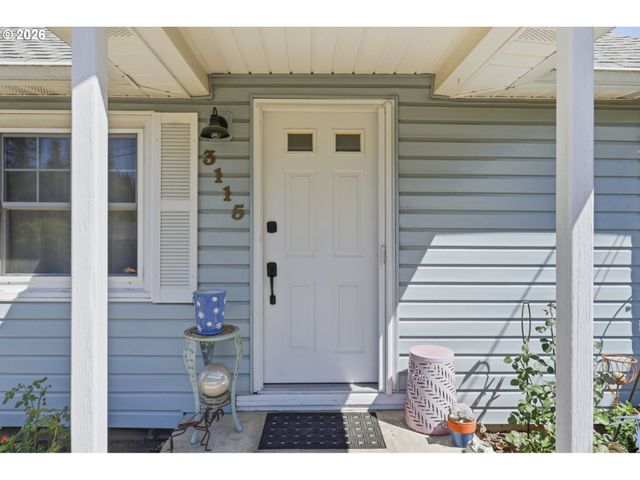 3115 Sw ILLINOIS St, Portland, OR 97239
