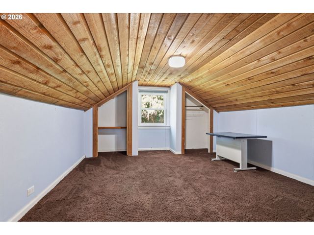 3115 Sw ILLINOIS St, Portland, OR 97239
