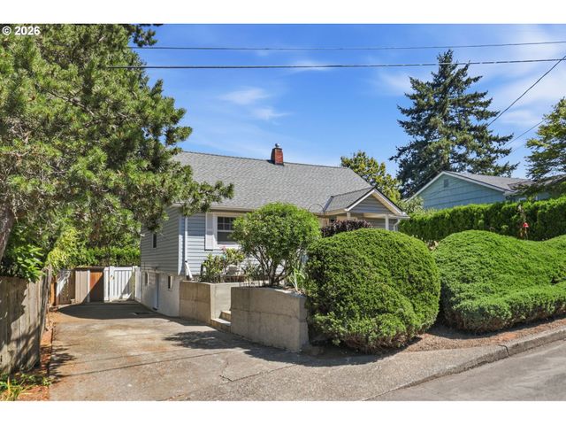 3115 Sw ILLINOIS St, Portland, OR 97239