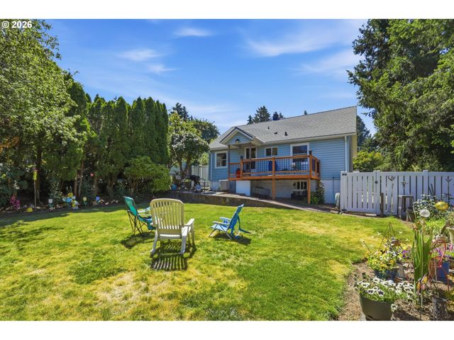 3115 Sw ILLINOIS St, Portland, OR 97239