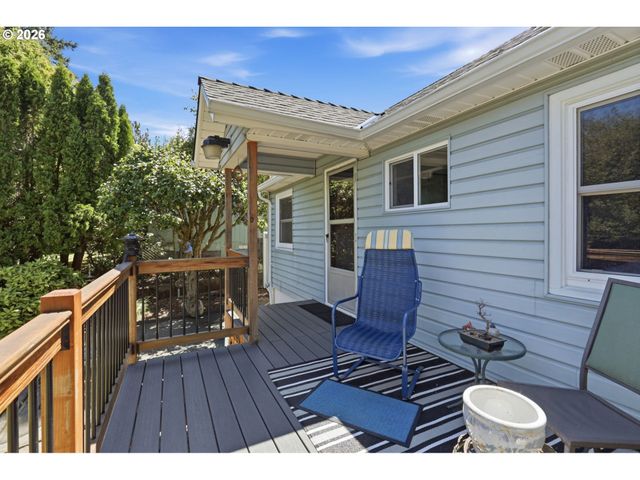 3115 Sw ILLINOIS St, Portland, OR 97239