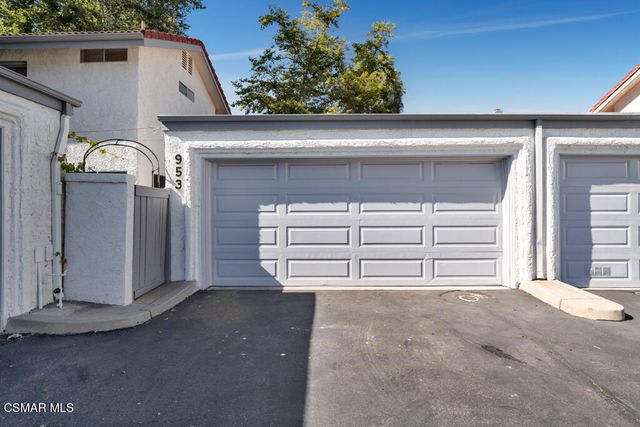 953 Quarterhorse Lane, Oak Park, CA 91377