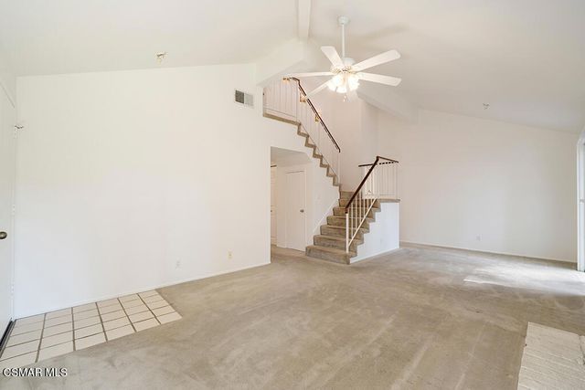 953 Quarterhorse Lane, Oak Park, CA 91377