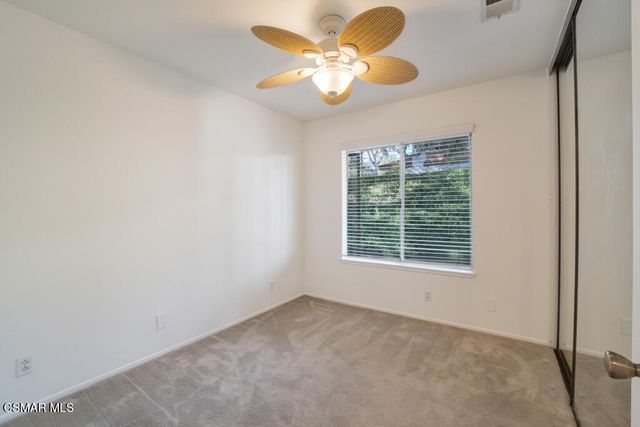 953 Quarterhorse Lane, Oak Park, CA 91377